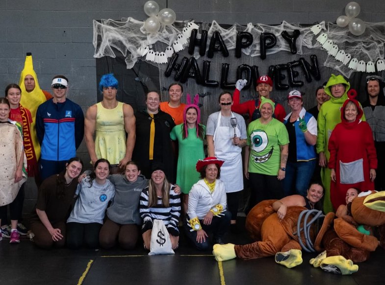 CrossFit Saol members in Halloween costumes